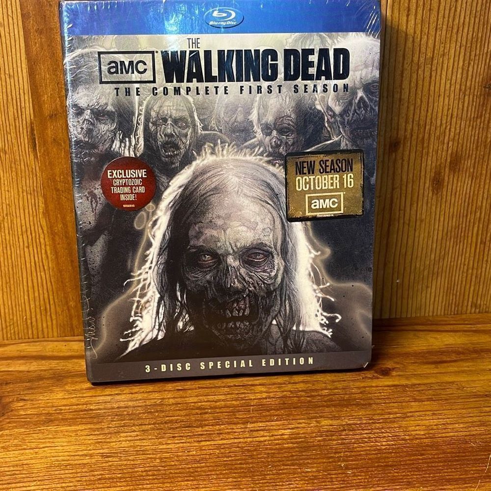 The Walking Dead The Complete First Season Blu-ray 3 Disc Special Edition